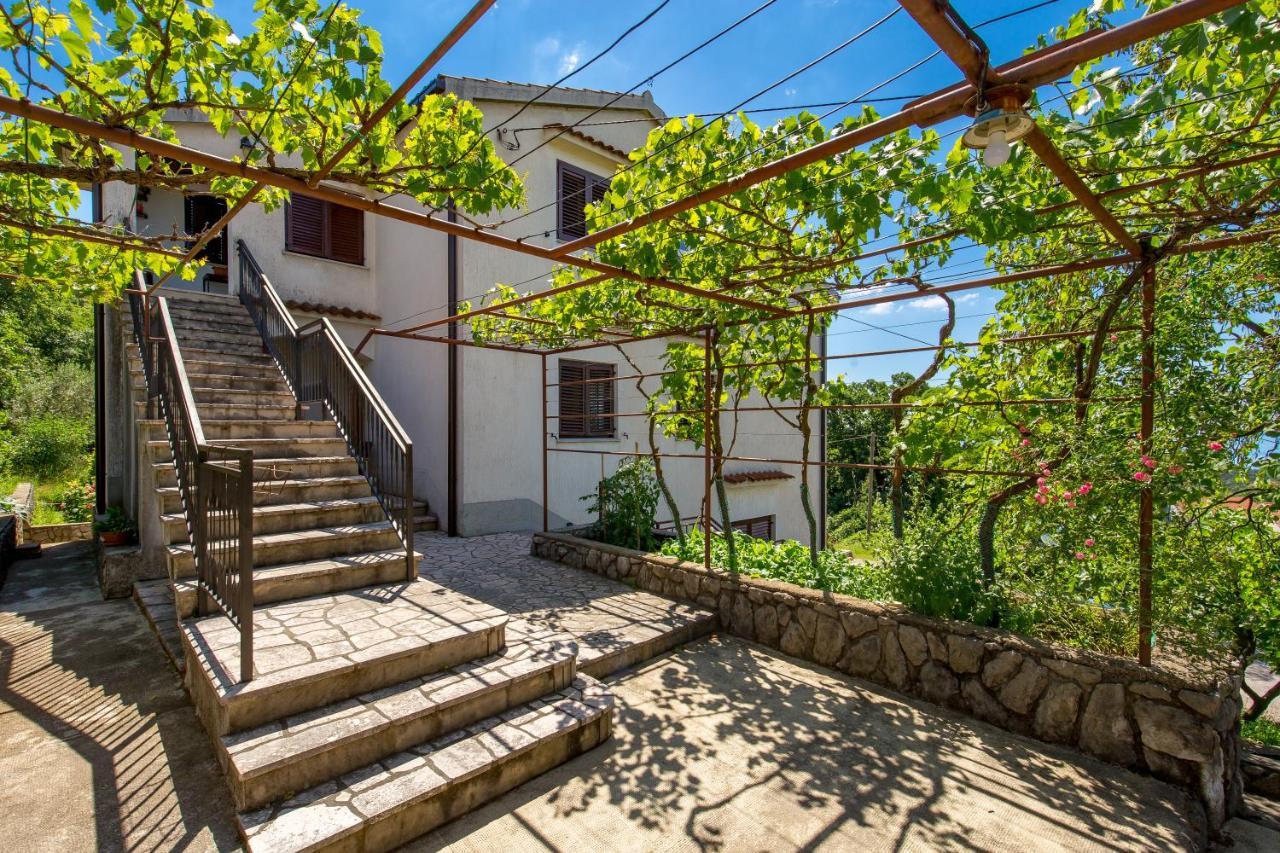 Apartment Magda With A Parking Space And Sea View Rijeka Exterior foto