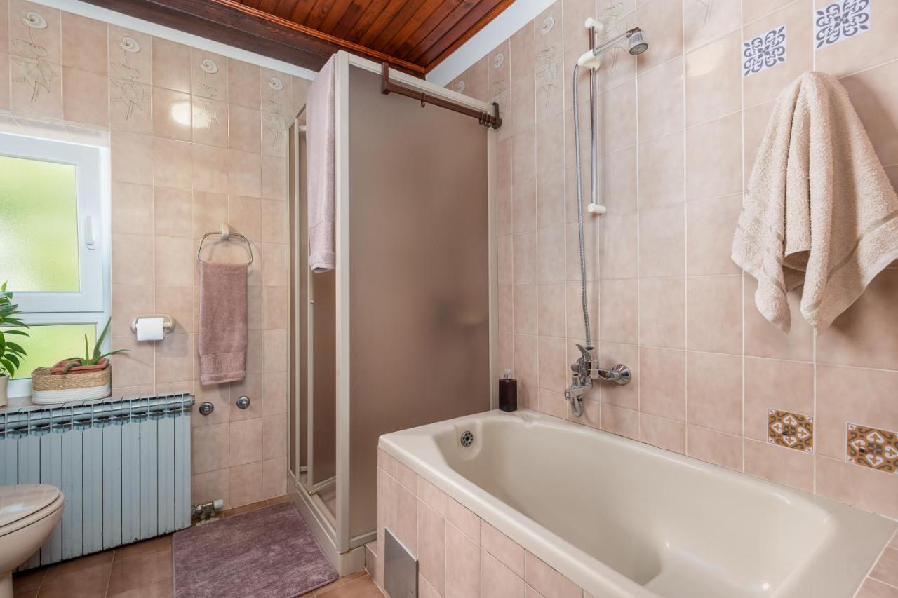 Apartment Magda With A Parking Space And Sea View Rijeka Exterior foto
