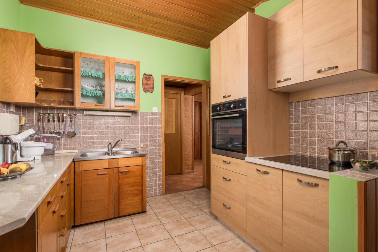 Apartment Magda With A Parking Space And Sea View Rijeka Exterior foto