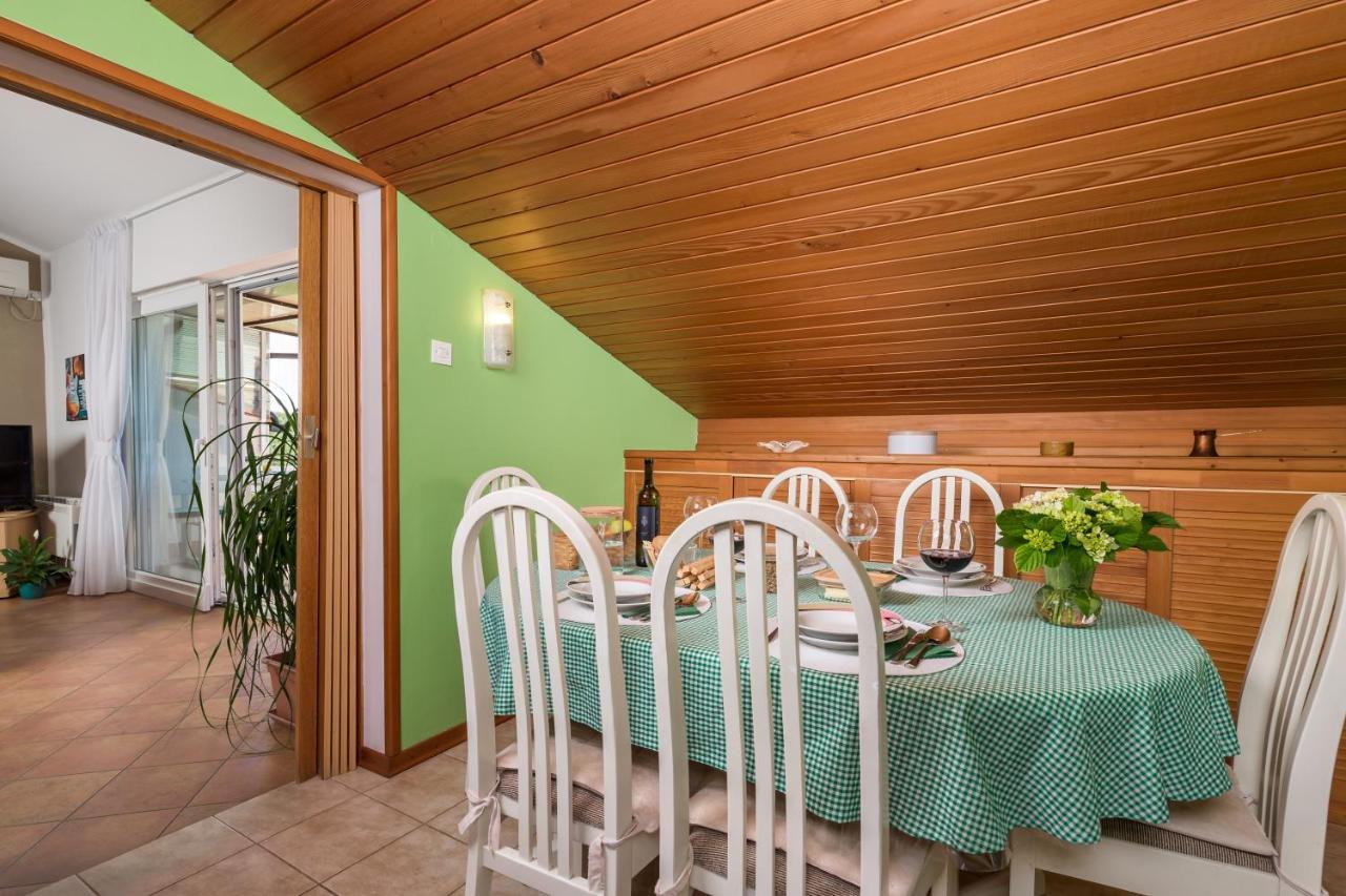 Apartment Magda With A Parking Space And Sea View Rijeka Exterior foto